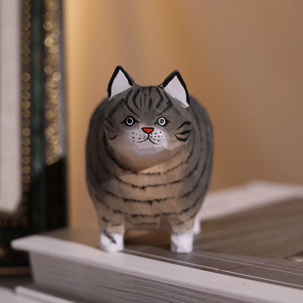 Purrfectly Carved – Wooden Cat Desk Ornament